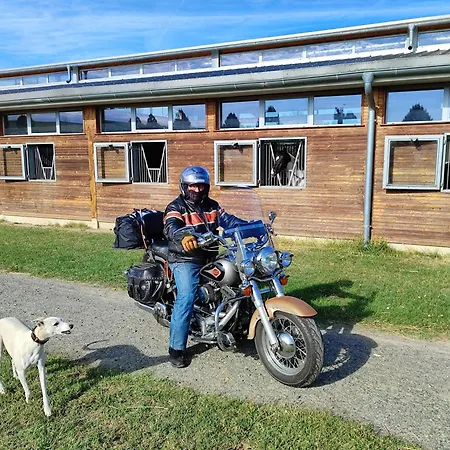 Domaine Equestre De La Chenaie Apartman *